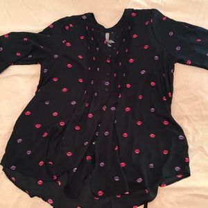 Melissa McCarthy Black Kiss Print Pintuck Blouse